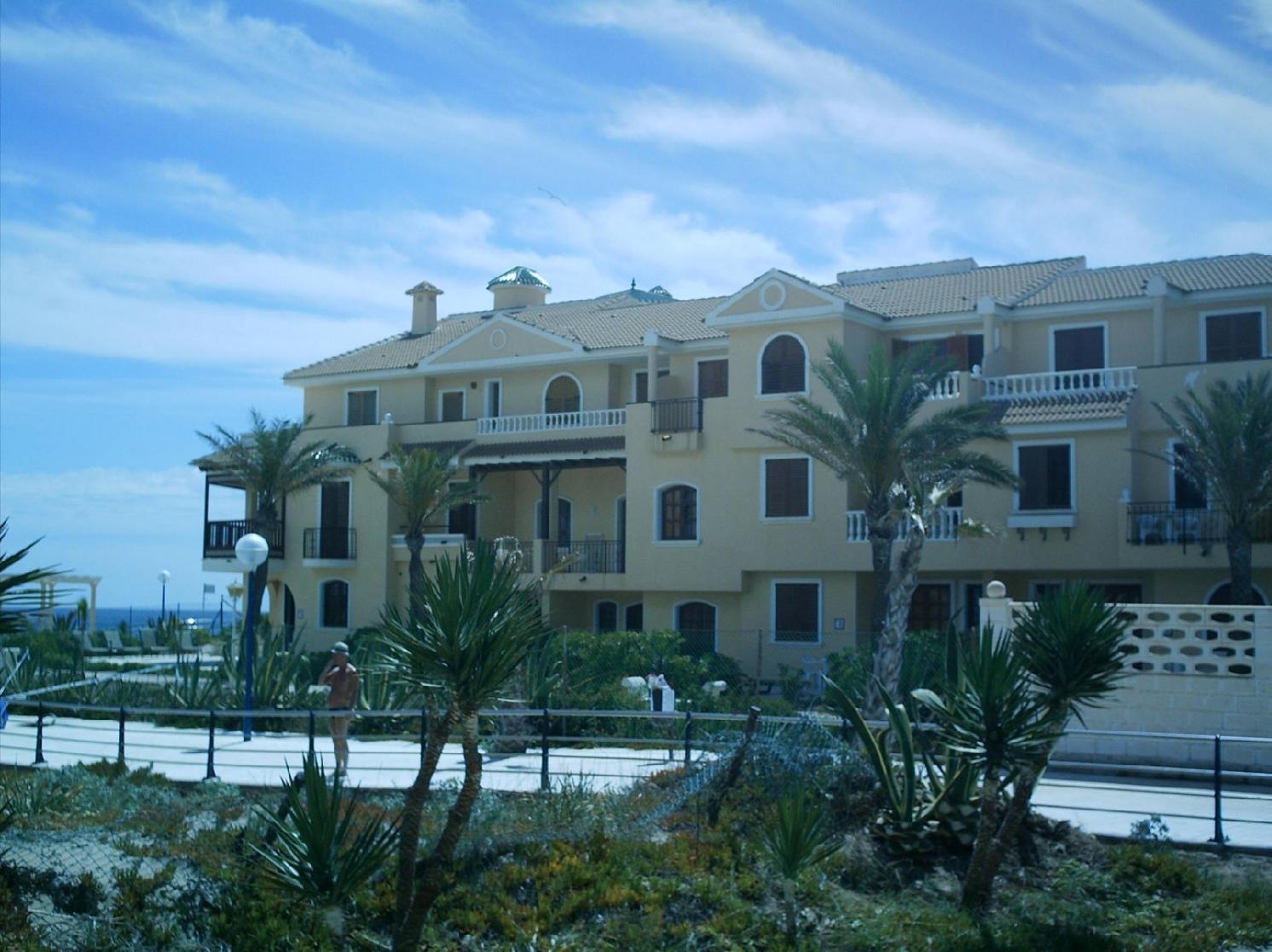 Shoal Apartamentos โอริอุเอลา ภายนอก รูปภาพ